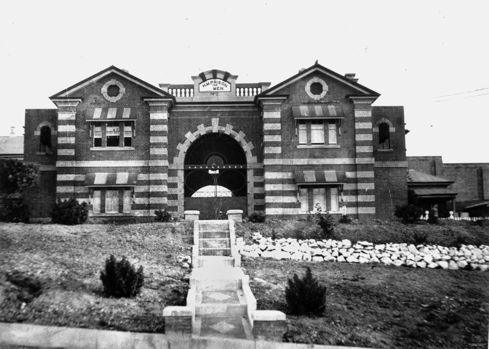 StateLibQld_1_111256_Entrance_to_Boggo_Road_Gaol, _ca._1936