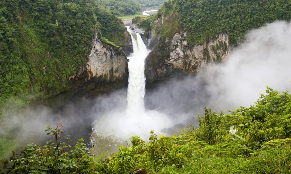 waterfall_ecuador