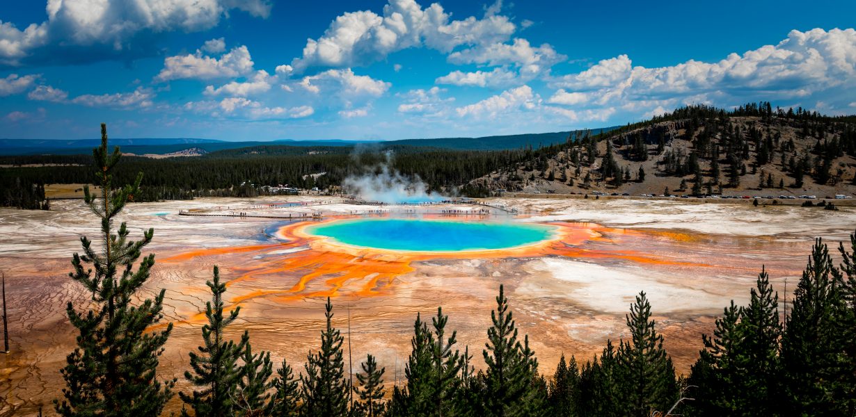 Guide to Yellowstone National Park Tours, Cabins & More