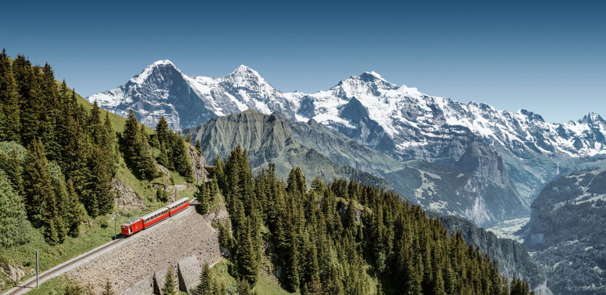Switzerland’s Best Train Tours: A Guide to Amazing Swiss Rail Vacations