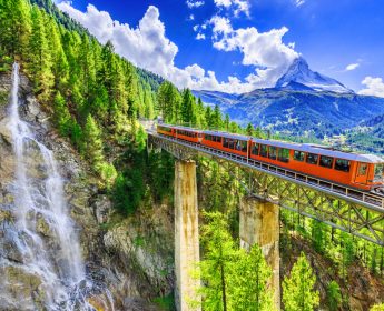 Glacier Express Tickets and Vacation Packages