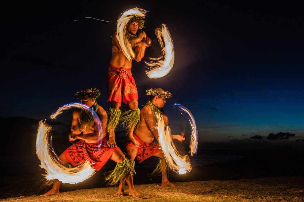 Hawaii fire juggling