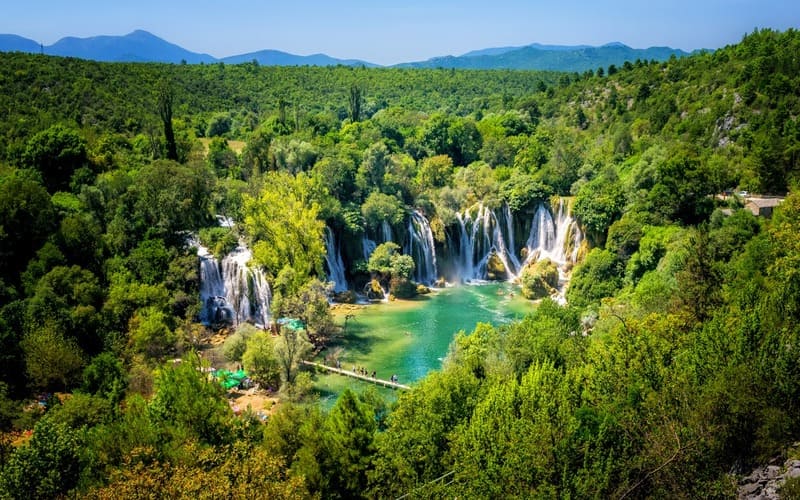 bosnia and herzegovina kravice waterfall